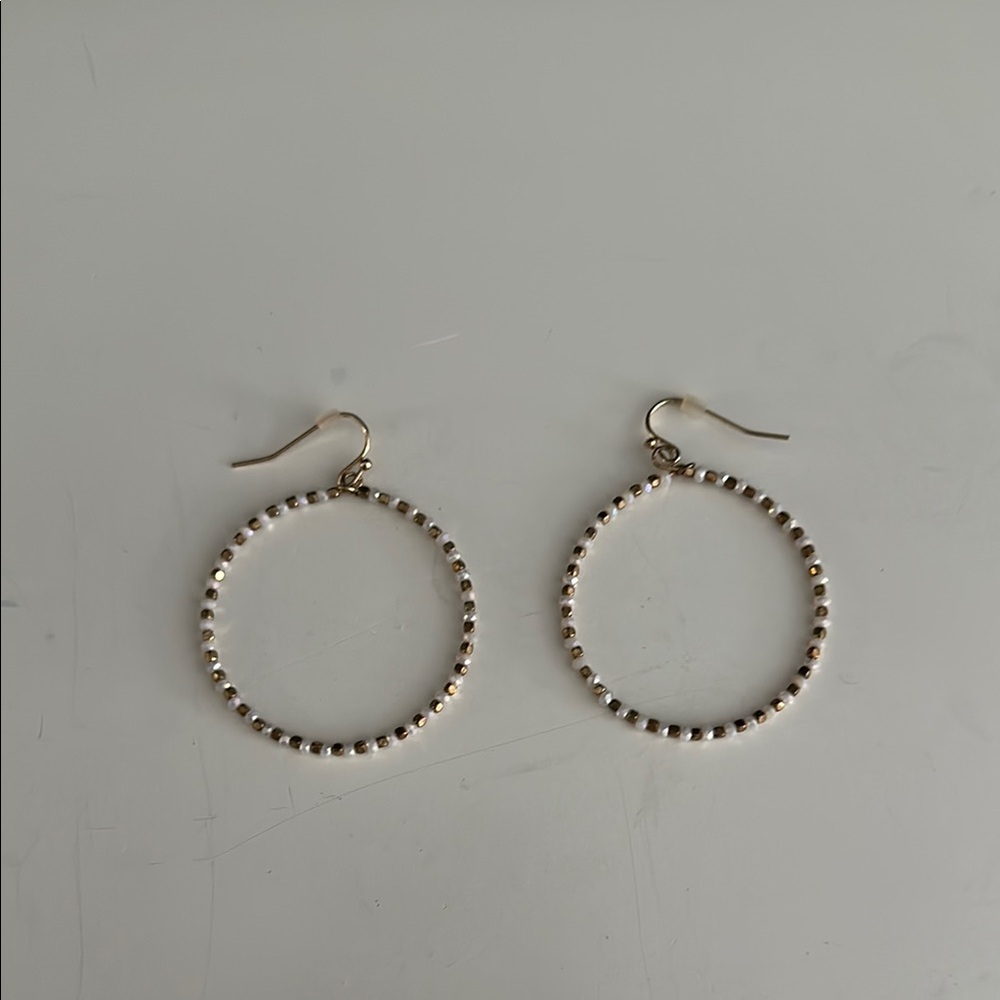Francesca's Collections Gold and White Bead Hoop Earrings